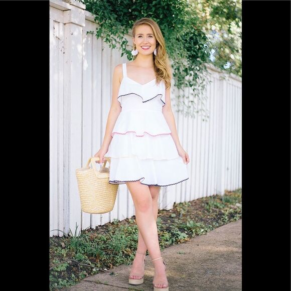 WAYF BACKLESS RUFFLED WHITE TIERED DRESS - Picture 4 of 14